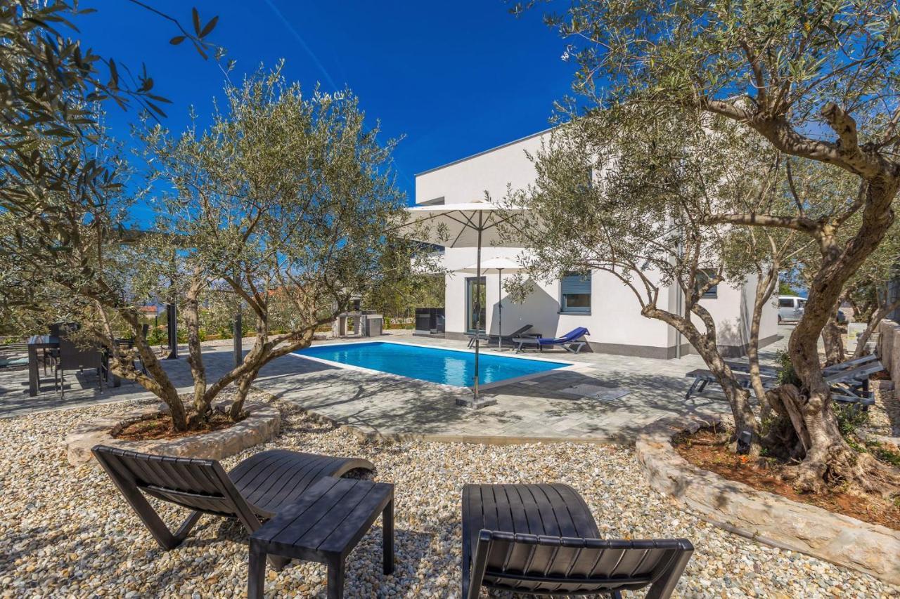 Villa Lio With Private Pool Linardici Экстерьер фото