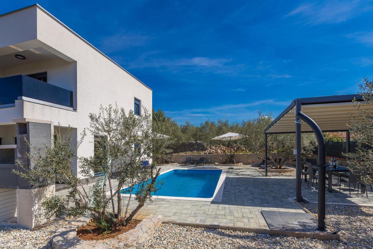 Villa Lio With Private Pool Linardici Экстерьер фото